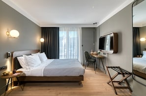 Homey Plus Suite with Balcony | Desk, laptop workspace, blackout drapes, iron/ironing board - Bob W Athens Eolou (Athens)
