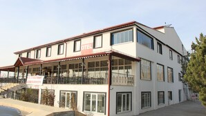 Exterior - Pars Otel (Zara)