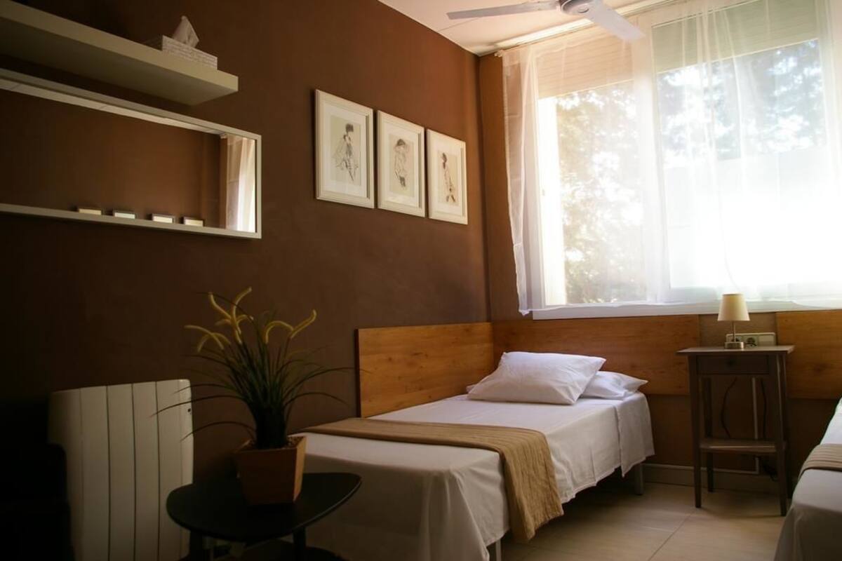 Cortinas blackout, sistema de insonorización y wifi gratis