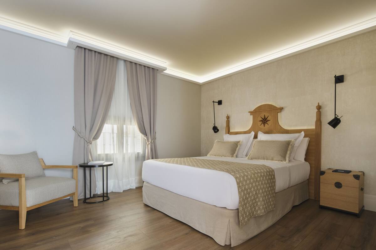 Classic Double Room (Spa Access) | Egyptian cotton sheets, premium bedding, memory-foam beds, minibar
