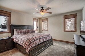 5 bedrooms, free WiFi, bed sheets - Keystone Resort Lodge 661, Heated Garage, Private Laundry, 5 Bedroom by Summitcove Lodging (Keystone)