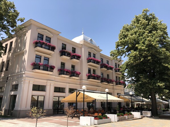 Fachada de la propiedad