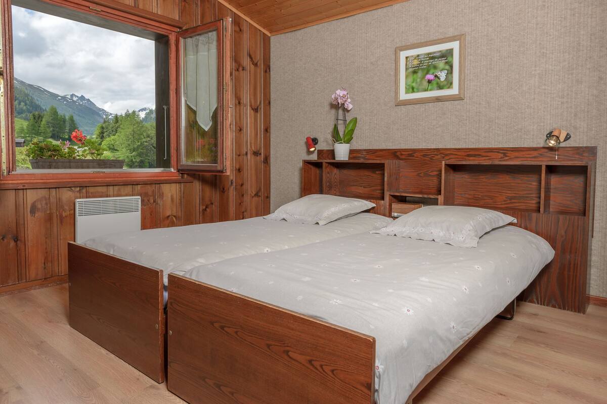 Ropa de cama de alta calidad y cortinas blackout