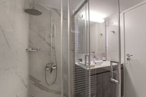 Apartment, 2 Bedrooms | Bathroom