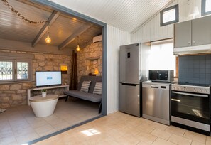 Villa, 3 chambres, piscine privée | Coin séjour | Télévision à écran plat, Netflix