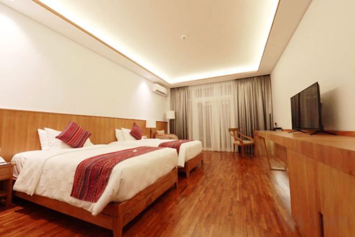 Deluxe Twin Room With Lake View
