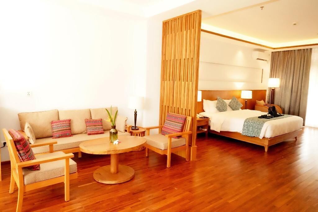 Premium bedding, in-room safe, individually furnished, desk