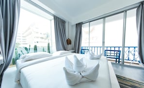 Room (King Bed) | Blackout drapes, free WiFi, bed sheets