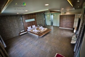 Suite, 1 Tempat Tidur King, Bebas Asap Rokok | Brankas dan seprai linen