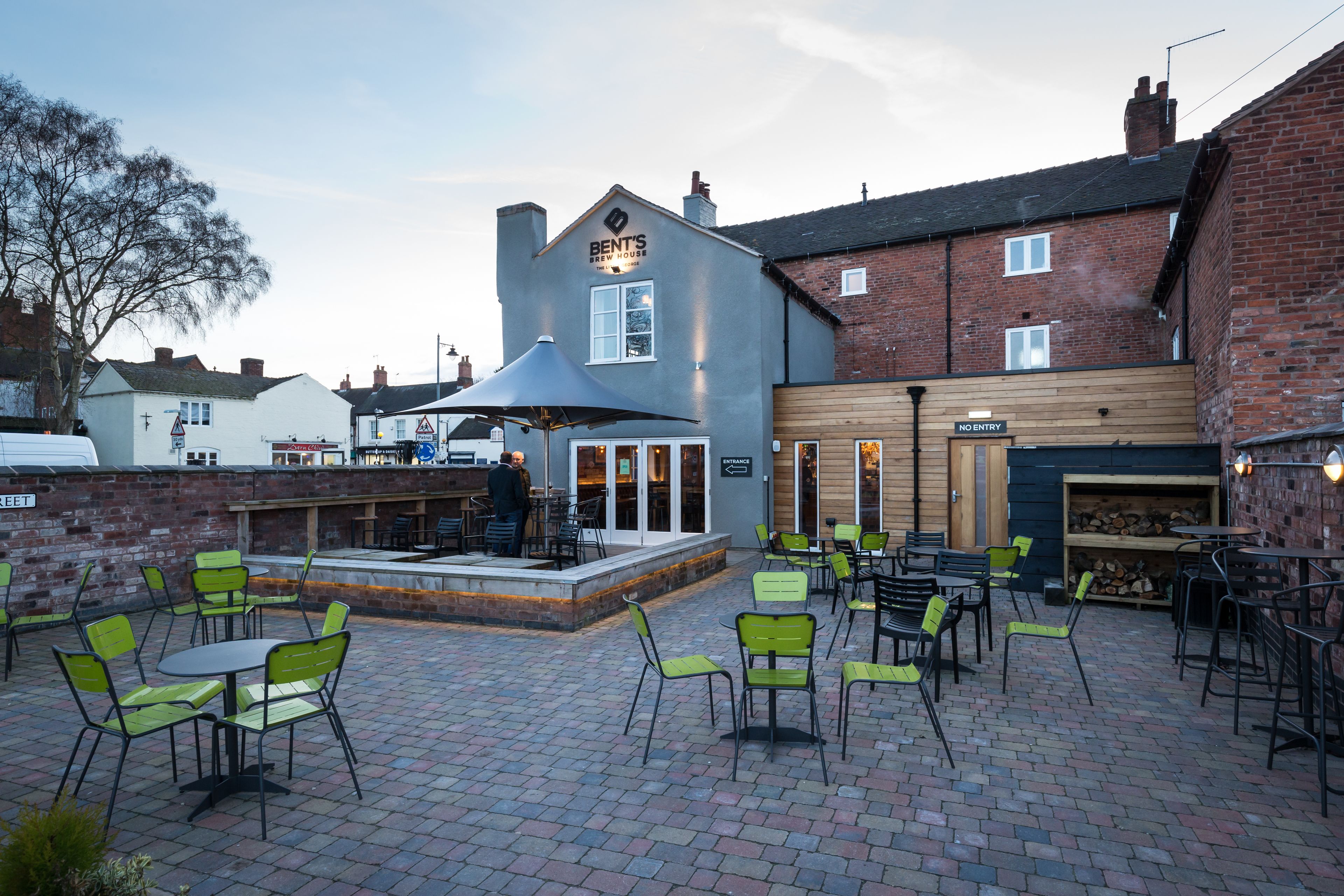 ลานระเบียง/นอกชาน