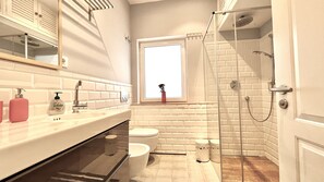 Rainfall showerhead, hair dryer