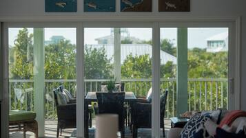 تلفزيون، مشغل دي في دي، تنس طاولة، ستيريو