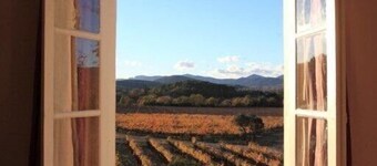  Maison 'R' -A genuine Provencal Bastide in middle of a vineyards with a pool