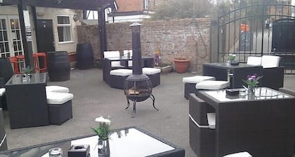 The Queens Head