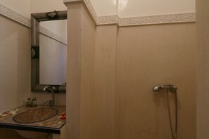 Apartment, 2 Bedrooms | Bathroom