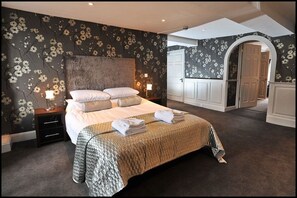 Habitación ejecutiva doble | Wifi gratis y ropa de cama