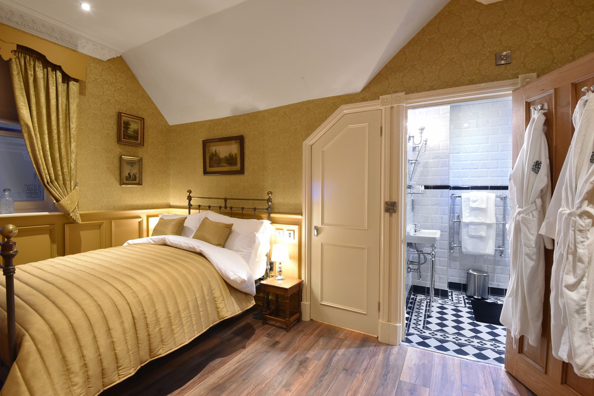 Foto - The Aston Tavern