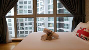 Family Apartment, 2 Bedrooms, Accessible, Garden View | 2 bedrooms, minibar, in-room safe, desk