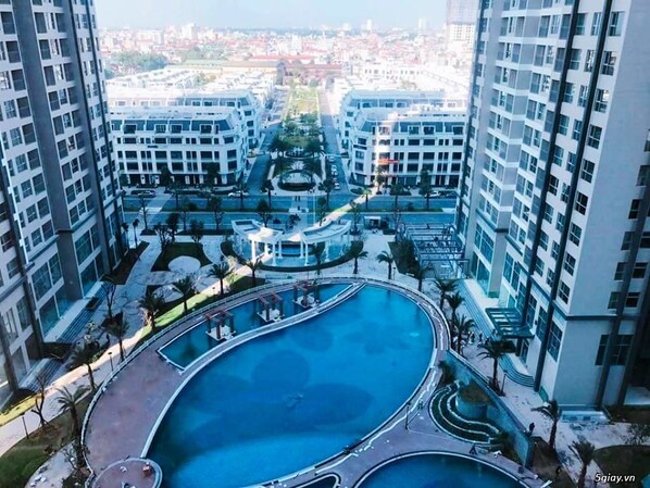 Apartamento família, 2 quartos, vista para a cidade | Piscina externa