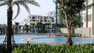 Comfort Apartment, 2 Bedrooms, Pool View | Desk, blackout curtains, soundproofing, iron/ironing board