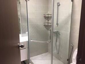 Apartment, 2 Bedrooms, Garden View | Bathroom | Combined shower/bathtub, free toiletries, slippers, towels - Bayhomes Gardenia Serviced Apartment (Hanoi)