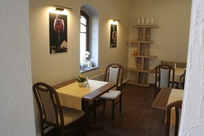Daily buffet breakfast (EUR 7.50 per person)