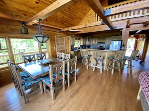 Dining - Copper Harbor - The Ultimate In Scenery & Seclusion On Brockway Mountain  (Mohawk)