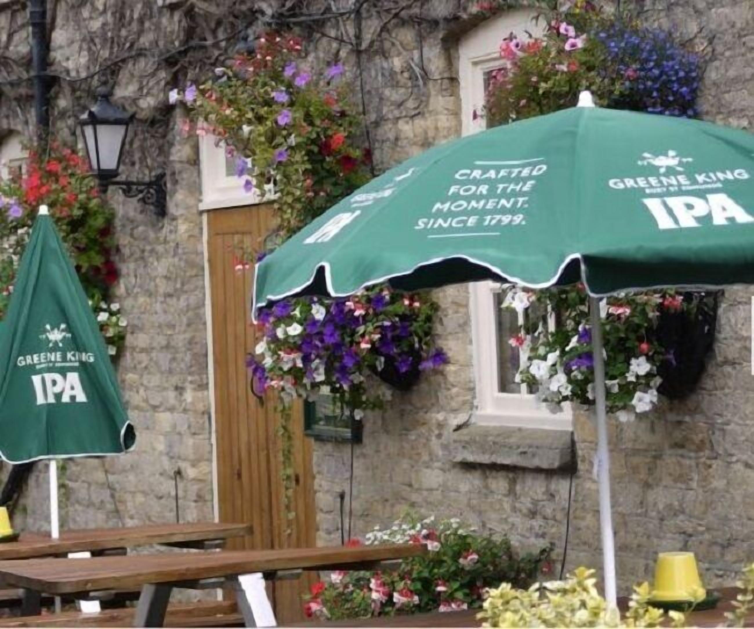 Breakfast, lunch and dinner served