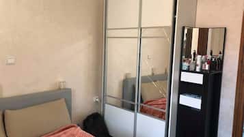 2 quartos, cofres nos quartos, Wi-Fi