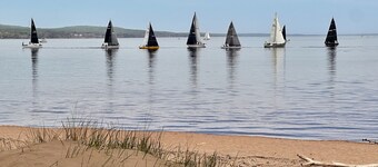 Beachfront Getaway on Park Point - Easy Walking Distance to Canal Park