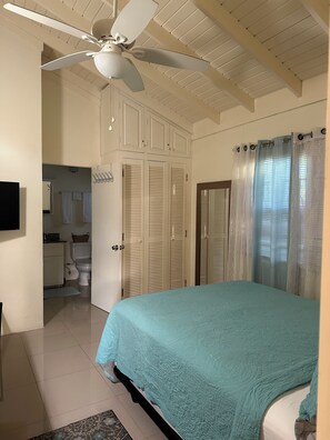 3 bedrooms, iron/ironing board, travel cot, free WiFi