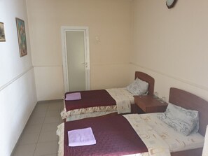 9 Schlafzimmer