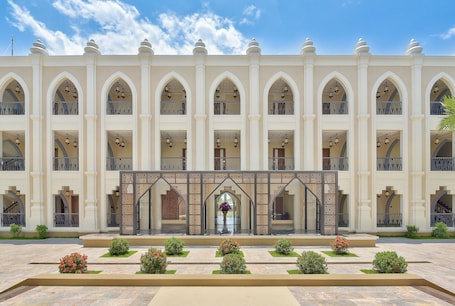 Fachada de la propiedad