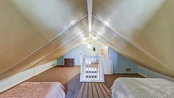 1 bedroom, desk, free WiFi