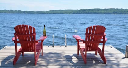 Waterfront Newly Renovated: The Glenora House - Jul/Aug - 1 wk minimum stay