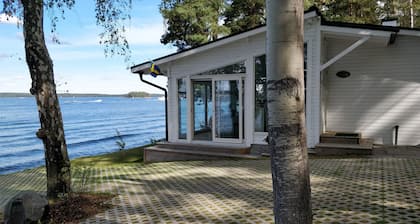 Ex-Botschaftsresidenz am Meer in der Nähe von Stockholm