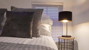 Departamento de lujo, varias camas, para no fumadores | 2 habitaciones y espacio para trabajar con laptop