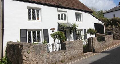 Mount Rose Cottage, 73 Hartop Road, Torquay, Babbacombe/St Marychurch