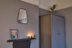 2 habitaciones, escritorio y sistema de insonorización