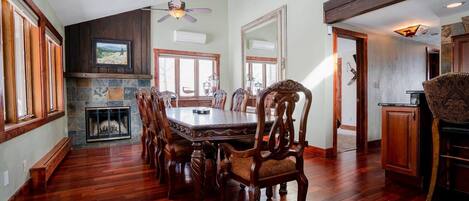 Apartment (Multiple Bedrooms) | Private kitchen | Microwave, stovetop, dishwasher, cookware/dishes/utensils