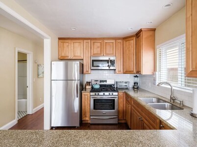 Cozy Coconut Cottage with A/C!