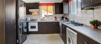 Villa Anasta near the sea 