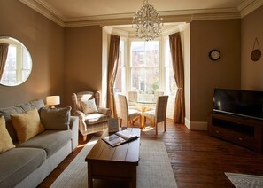 Luxury Apartment, Multiple Beds, Non Smoking | Living area | Flat-screen TV