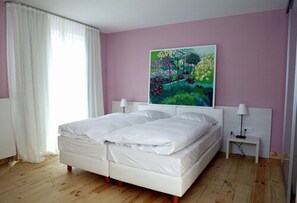 In-room safe, soundproofing, free cots/infant beds, free WiFi - Hotel Gasthof Goldener Adler (Horb am Neckar)