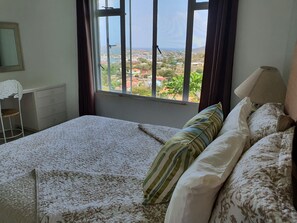 3 soverom, strykejern/-brett, wi-fi (inkludert) og sengetøy