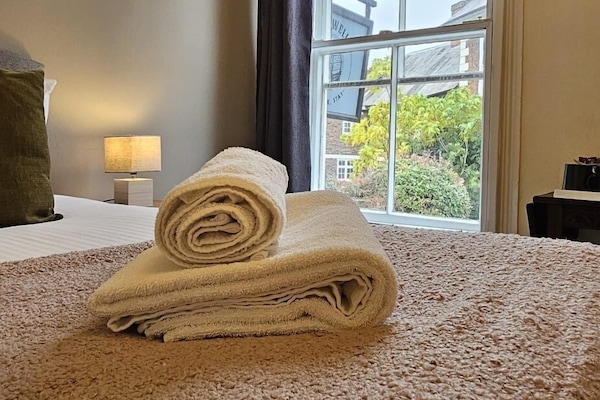 Wifi gratis y ropa de cama