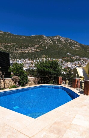 Piscina all'aperto