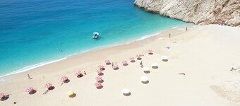 Villa Sari Lale - Short walk to town, large private pool, Sleeps 10