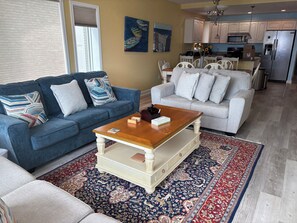 智能電視、DVD 播放機