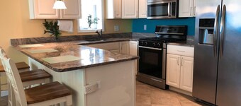 3 dormitorios / 2 baños con piscina en Wildwood Crest, capacidad para 9